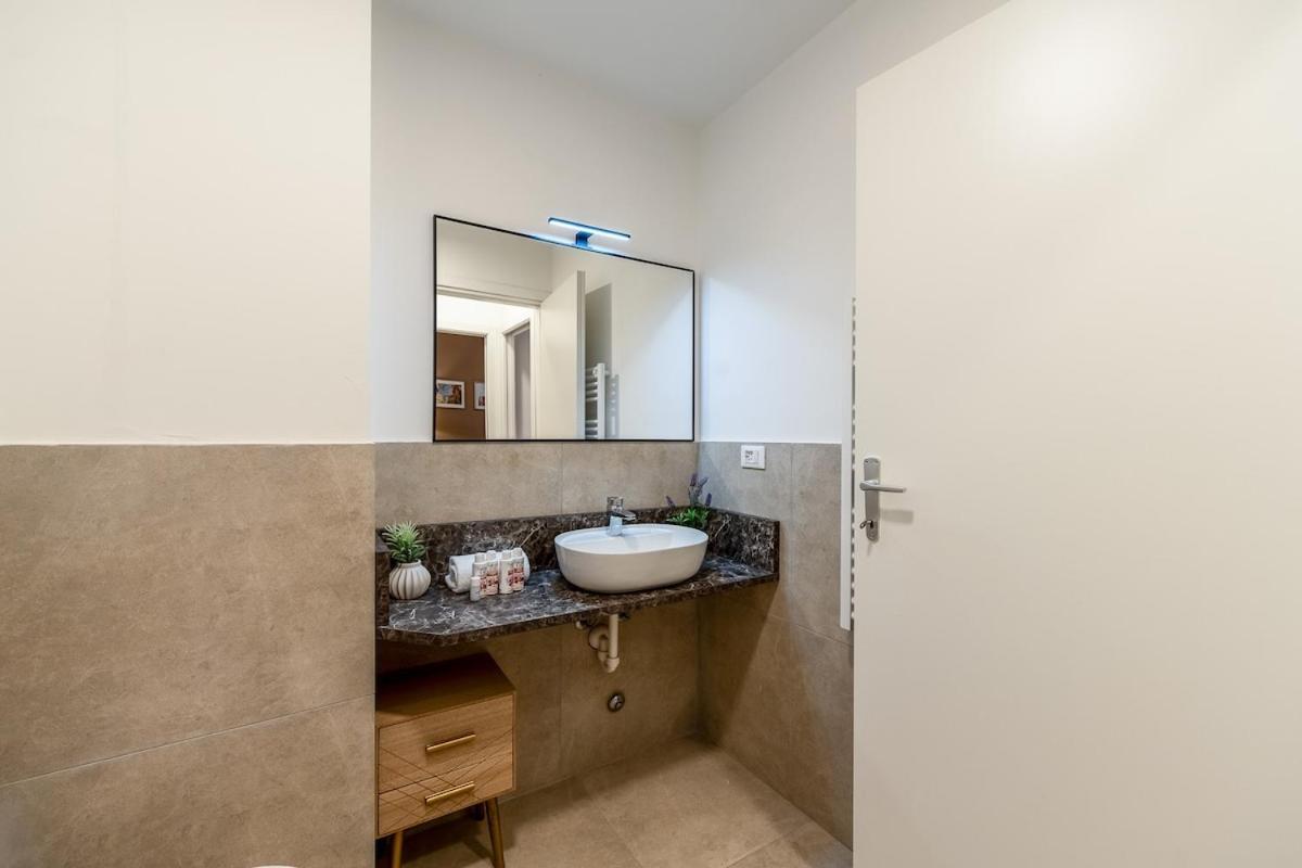 Authentic Private Flat 2 Min From Navigli Apartment Milan Exterior photo