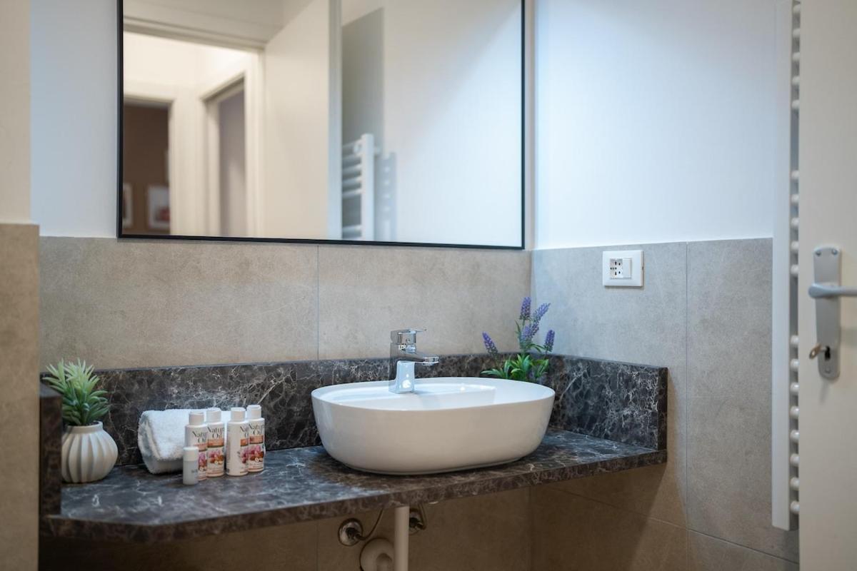Authentic Private Flat 2 Min From Navigli Apartment Milan Exterior photo